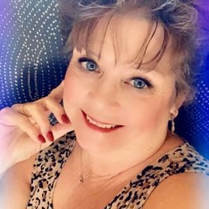 Meet your Posher, Stella